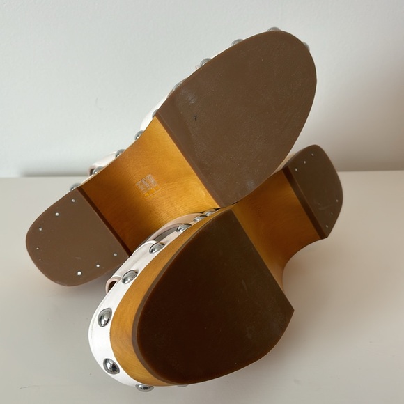 NIB Astor Semi MatteCalf Chalk clog Sandals. Size 7M. - Picture 11 of 12